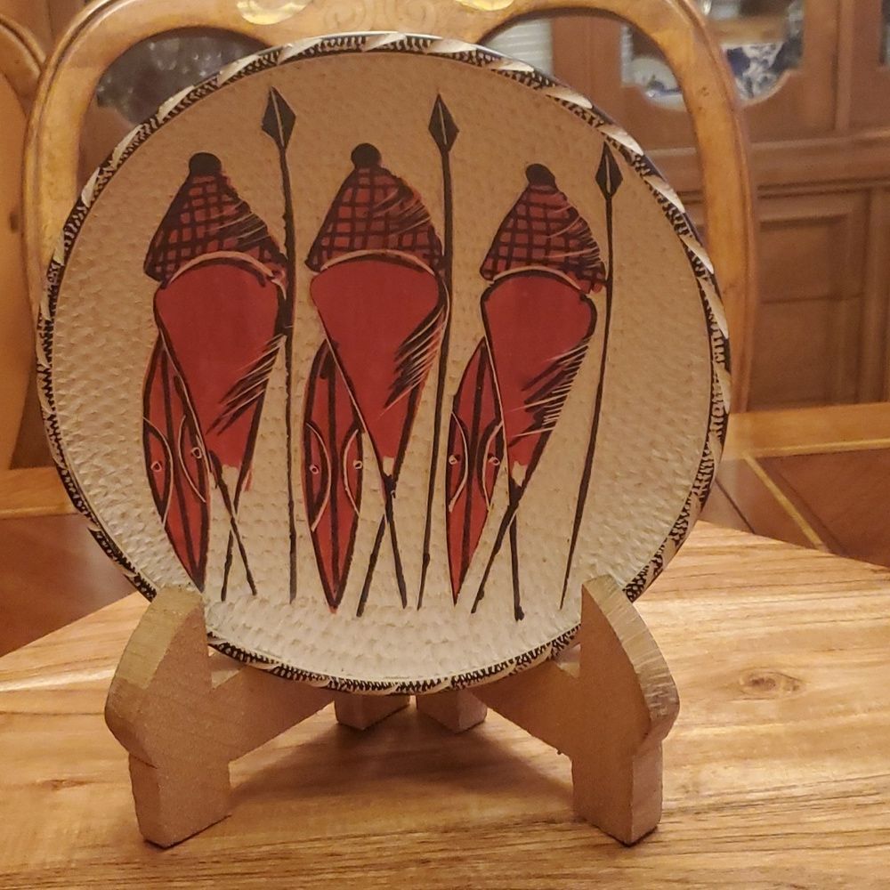 African Cultural Art - Maasai Worriors 8" Diameter & Stand - Picture 3 of 4
